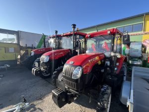 Двама бивши оператори на химически заводи, задържани след като водата в кладенеца почервеня в Баодин