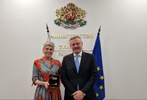 Предприятията трябва да се стремят към „създаване на Китай“