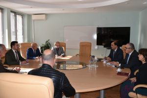 Повече подкрепа за разходите за услуги