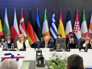 Министър Кирилов обсъди със здравните министри на държавите-членки възможни мерки срещу негативния ефект на цифровите технологии върху психиката на децата • МЗ