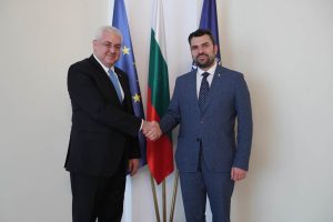 Китай засилва правните мерки за борба с незаконното завладяване на земеделска земя