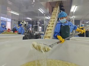 Бамбуковата индустрия на Huitong стимулира местния растеж