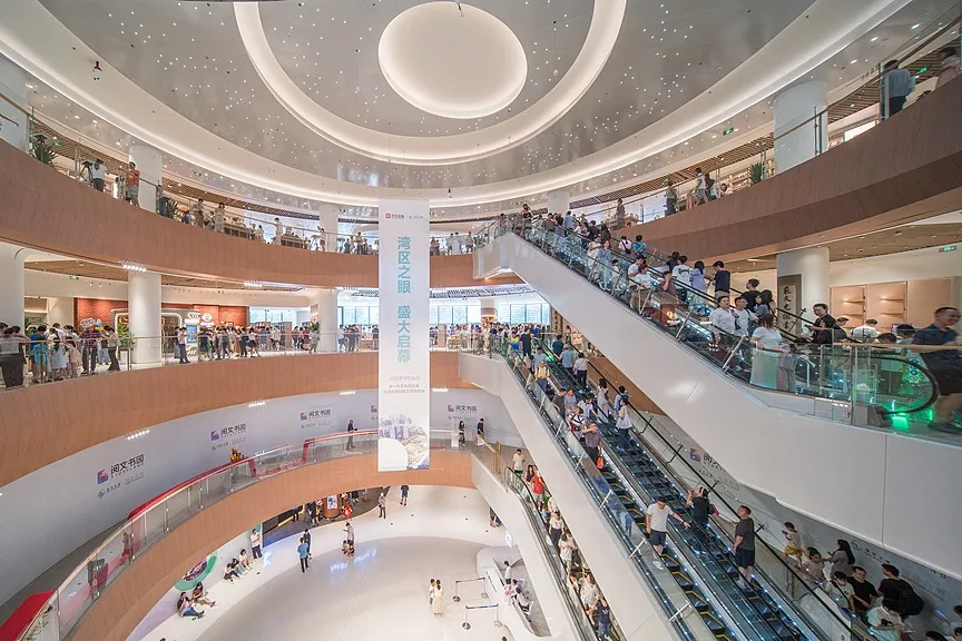 Надстройки и замяна като път към привличане на MNC