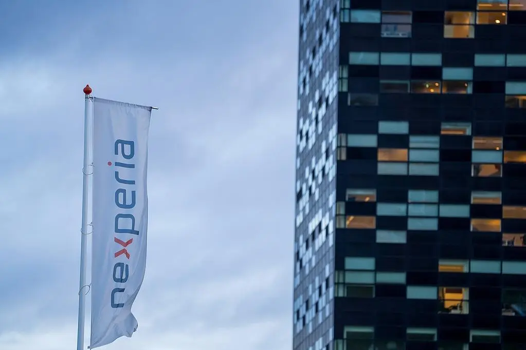 Китай призовава Холандия да реши проблема с Nexperia