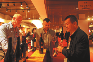 „Златни карти с имена“ свързват пазарите на Китай и ЕС