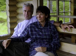 Съдията разпорежда пускането на преписи от голямото жури на Епщайн съгласно закона, подписан от Тръмп