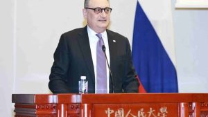 Партньорството между Китай и Русия е „по-силно от всякога“ въпреки западните санкции: пратеник