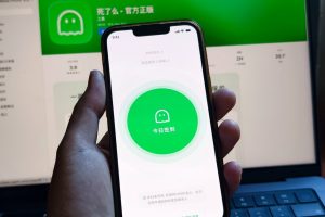 Приложението „Мъртъв или не“ оглавява класациите