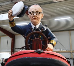 Дръзкият танц на Тръмп със Статуята на свободата заглавие на германския карнавал