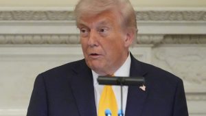 Одобрението на Тръмп достига нови 36% дъно, тъй като цените на горивата скочиха на фона на войната в Иран, показва проучване