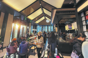 Китайските вериги за кафе се прекалибрират за растеж