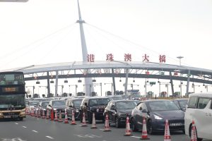 Трафикът на превозни средства в пристанището на Джухай достигна най-високото си ниво по време на празника Цинминг